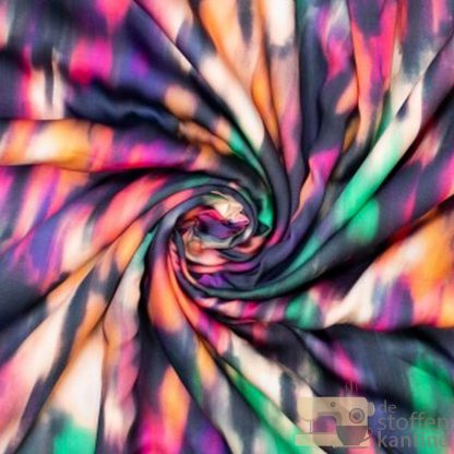 Woven viscose digital blurred art roze